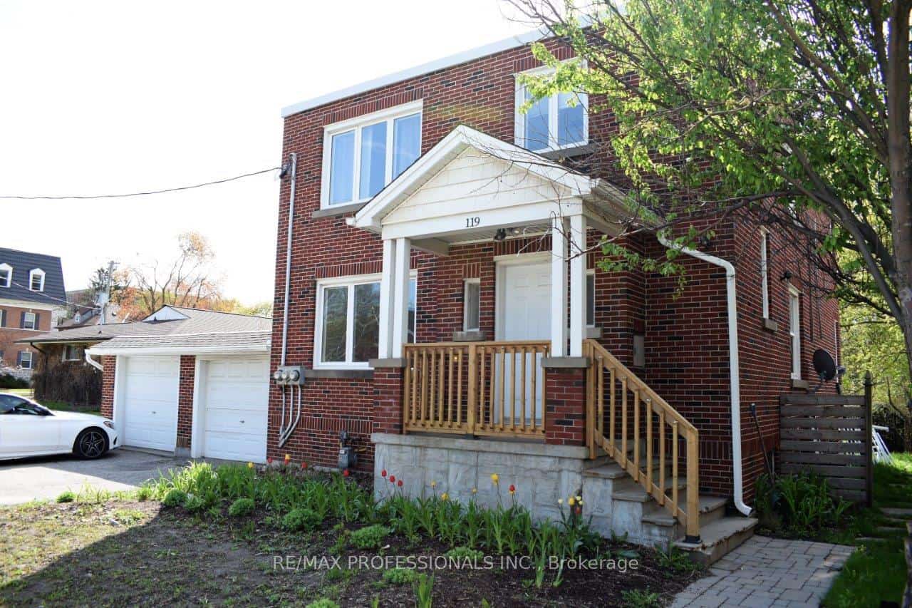 119 Erb Street, Waterloo, ON N2J 1M1