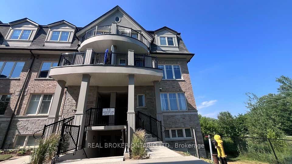 13 EATON PARK Lane #29, Toronto, ON M1W 0A5