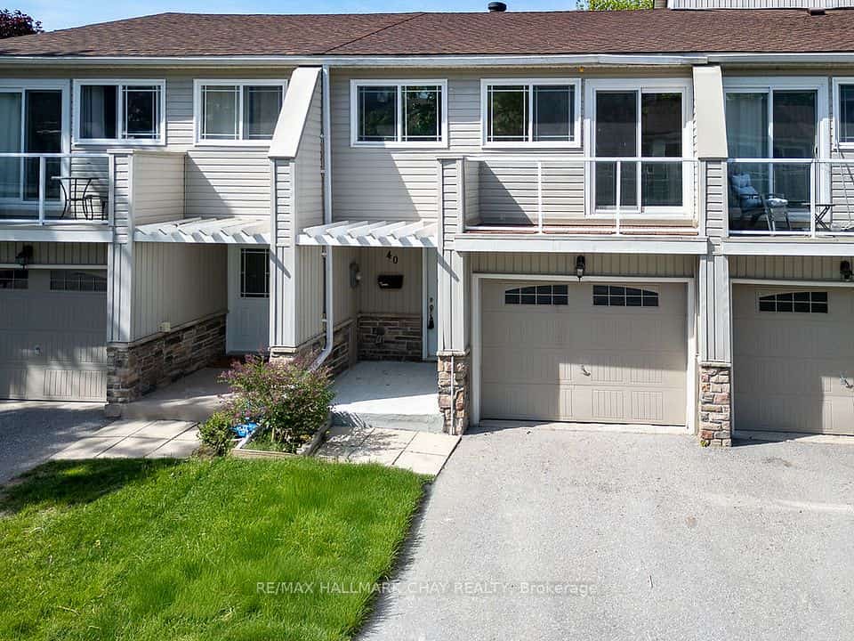 12 Lankin Boulevard #40, Orillia, ON L3V 6T2