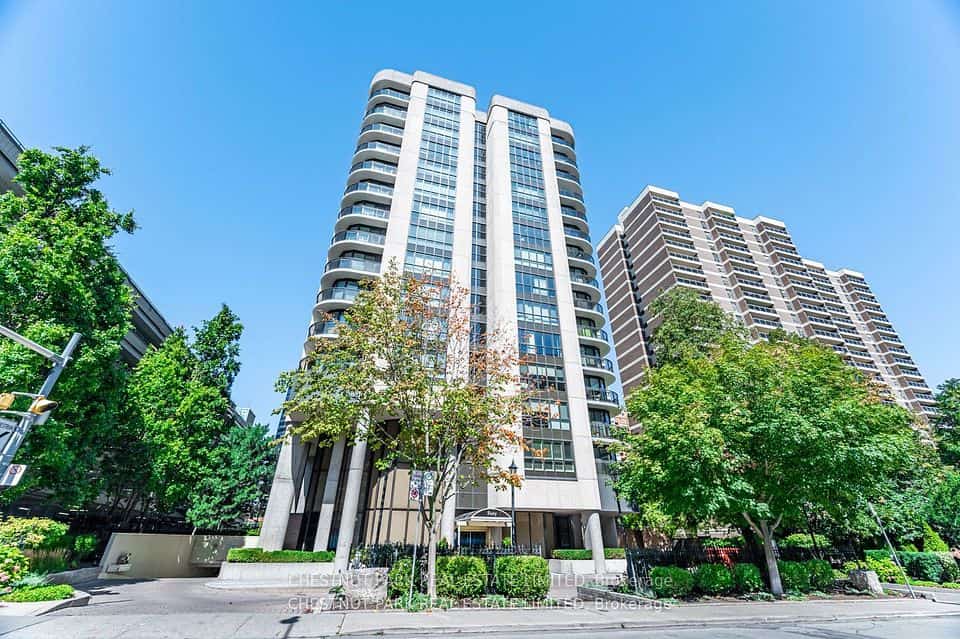 40 Rosehill Avenue, Toronto, ON M4T 1G5