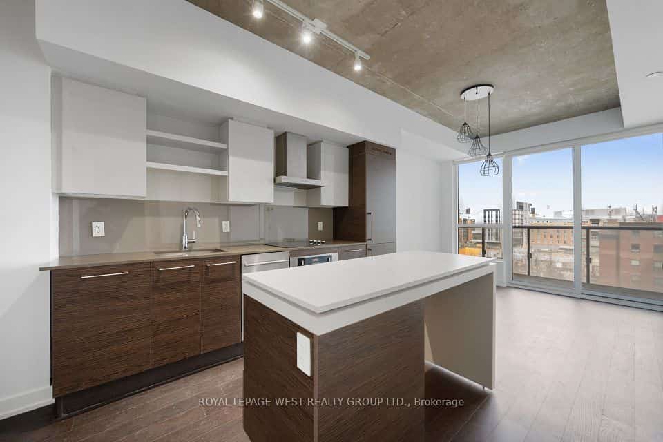 1030 King Street #835, Toronto, ON M6K 0B4