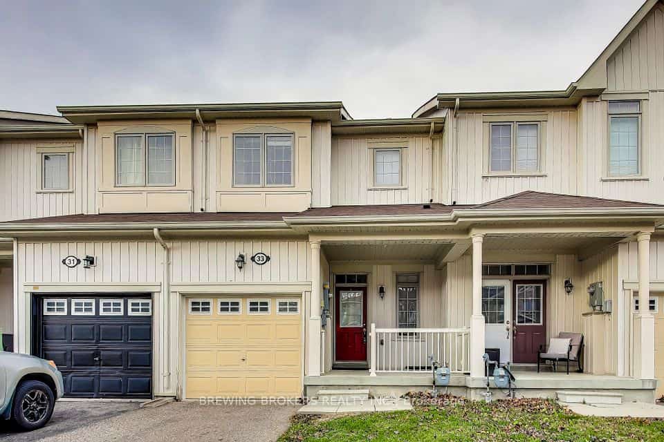 33 Pearcey Crescent, Barrie, ON L4N 6R8