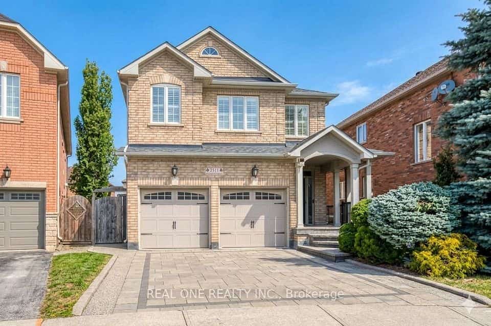 2511 Felhaber Crescent, Oakville, ON L6H 7R8