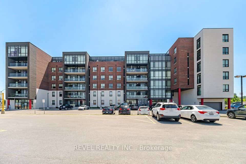 5 Hamilton Street N #214, Hamilton, ON L8B 2A4
