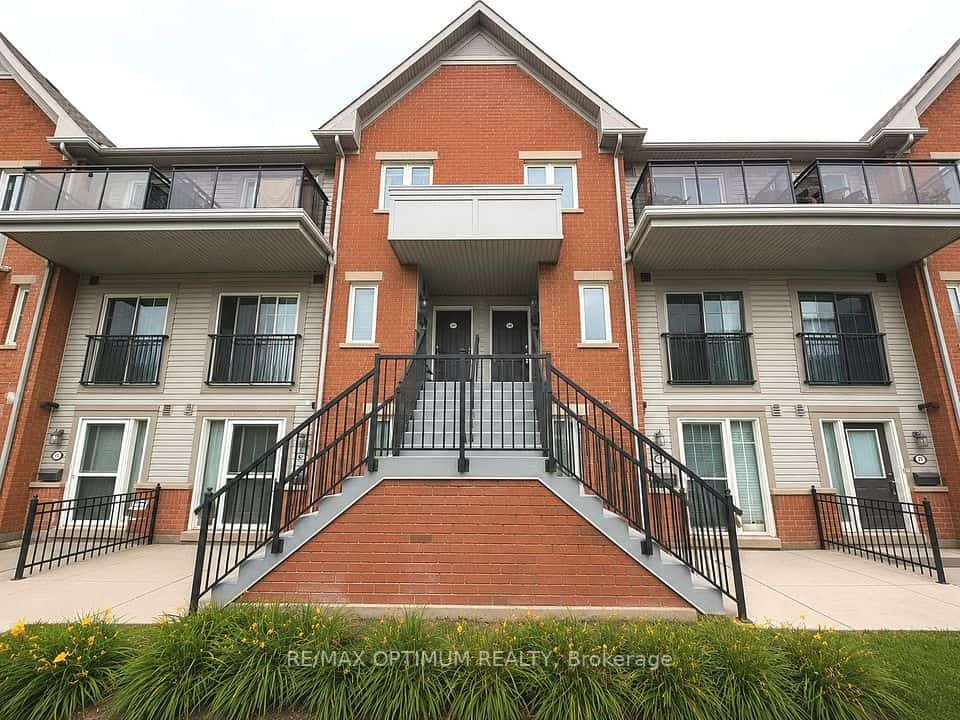 4620 Guildwood Way #17, Mississauga, ON L5R 4H5
