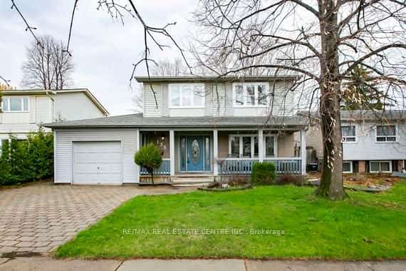 125 Madoc Drive, Brampton, ON L6V 2A5