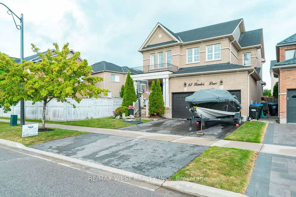 62 Brookview Drive, Bradford West Gwillimbury, ON L3Z 0S5