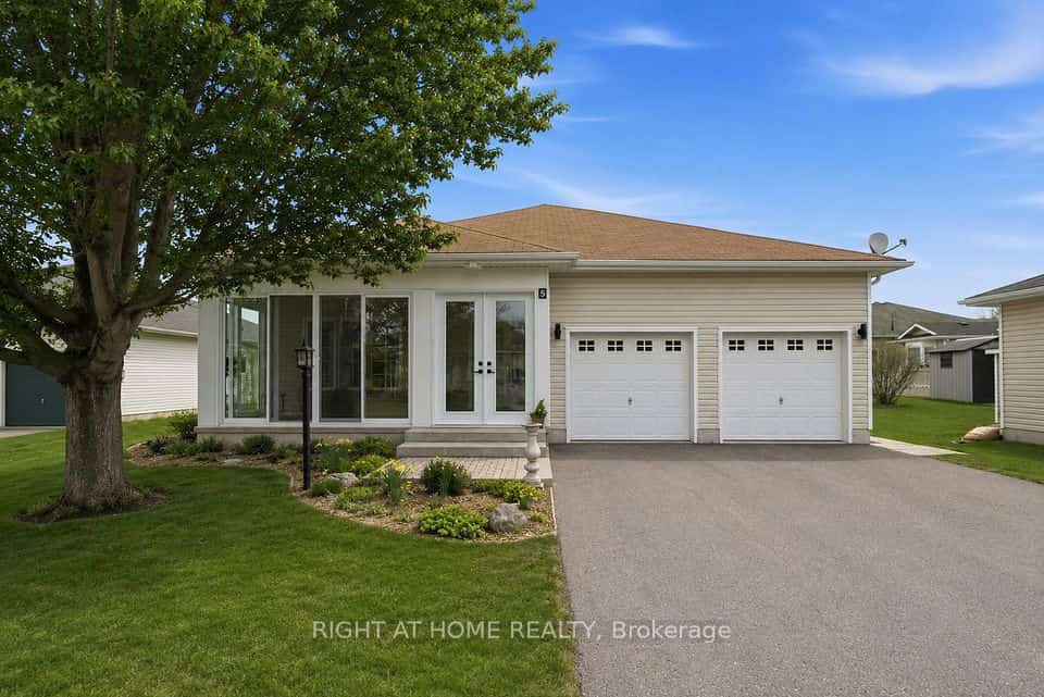 5 Park Place Lane, Clarington, ON L1B 0B2