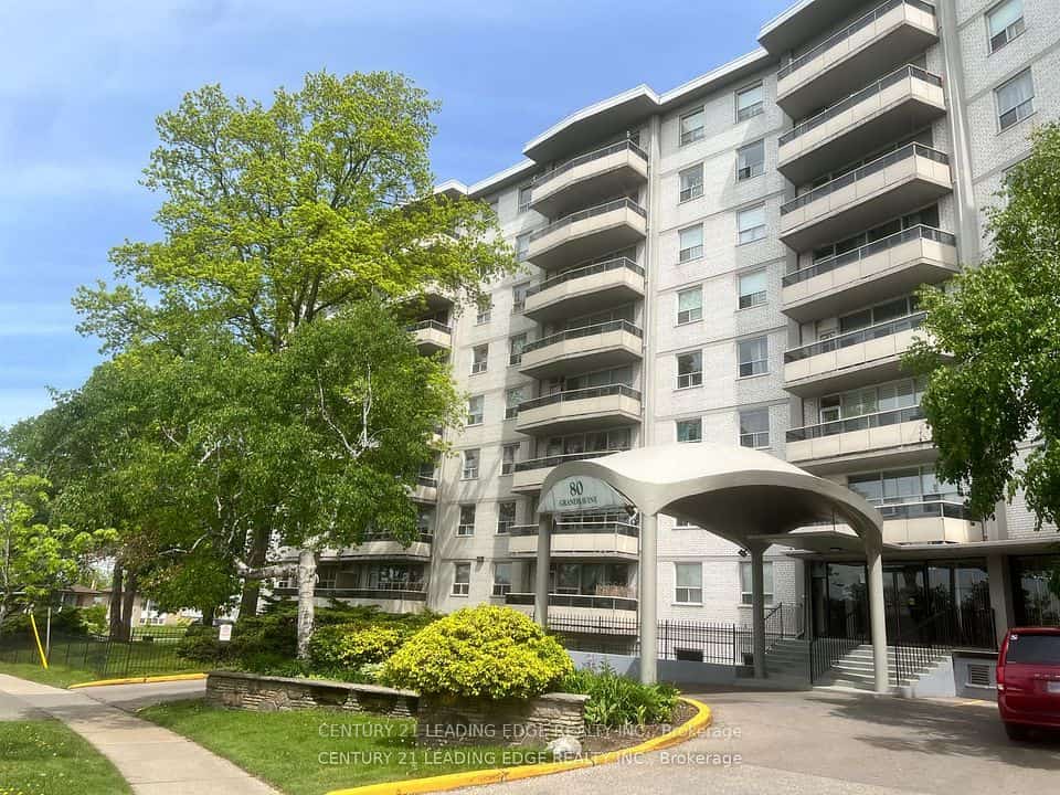 80 Grandravine Drive #916, Toronto, ON M3J 1B2