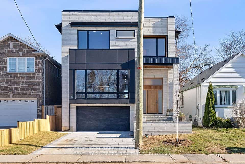 67 Bexhill Avenue, Toronto, ON M1L 3B7