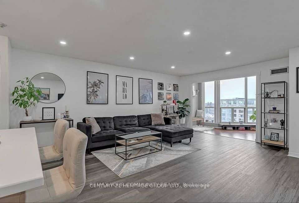 309 Major Mackenzie Drive, Richmond Hill