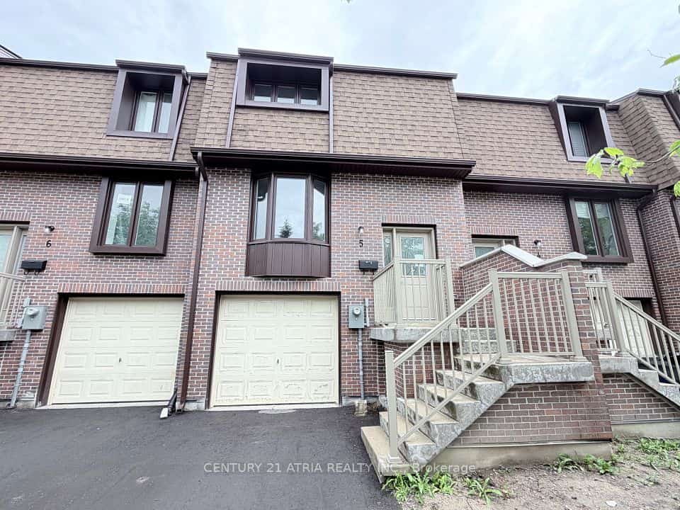 11 Plaisance Road #5, Richmond Hill, ON L4C 5H1