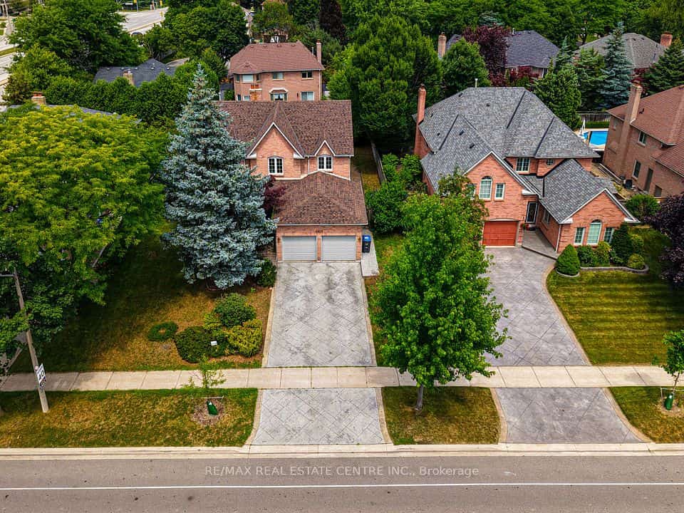 4623 Hewicks Lane, Mississauga, ON L5M 3L8