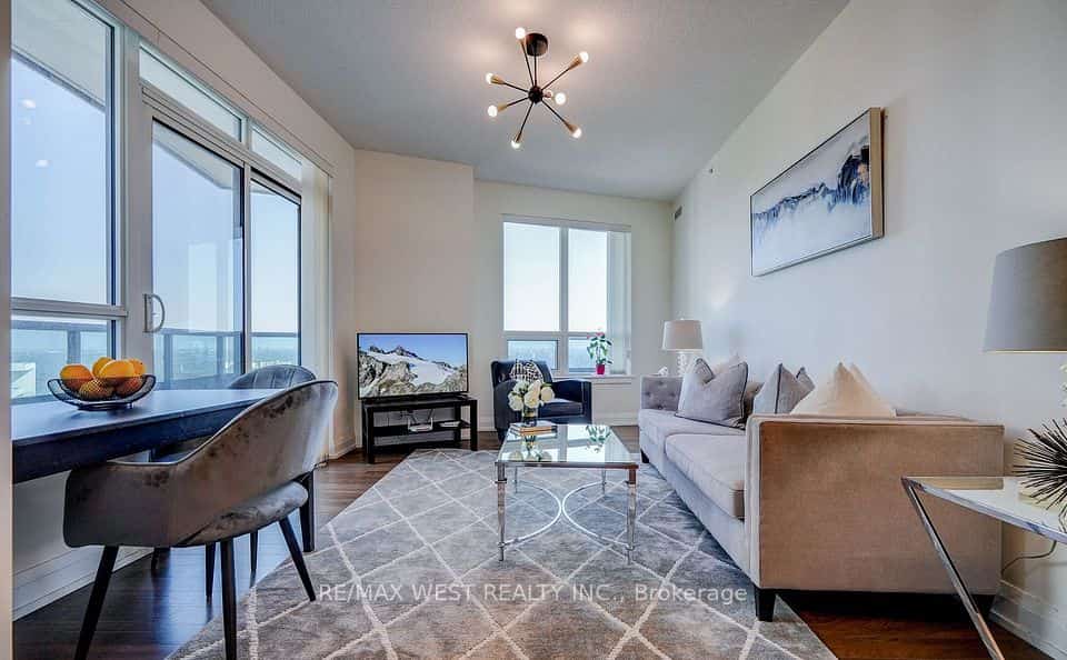 7161 Yonge Street #2131, Markham, ON L3T 0C8