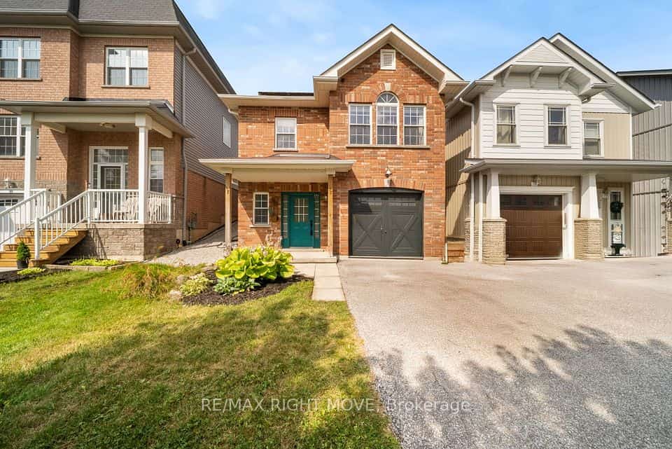 90 Pearl Drive, Orillia, ON L3V 0A6