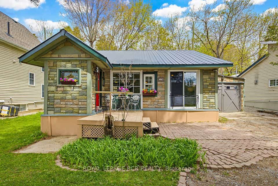 13 Old Pavilion Road, Caledon, ON L7C 3J8