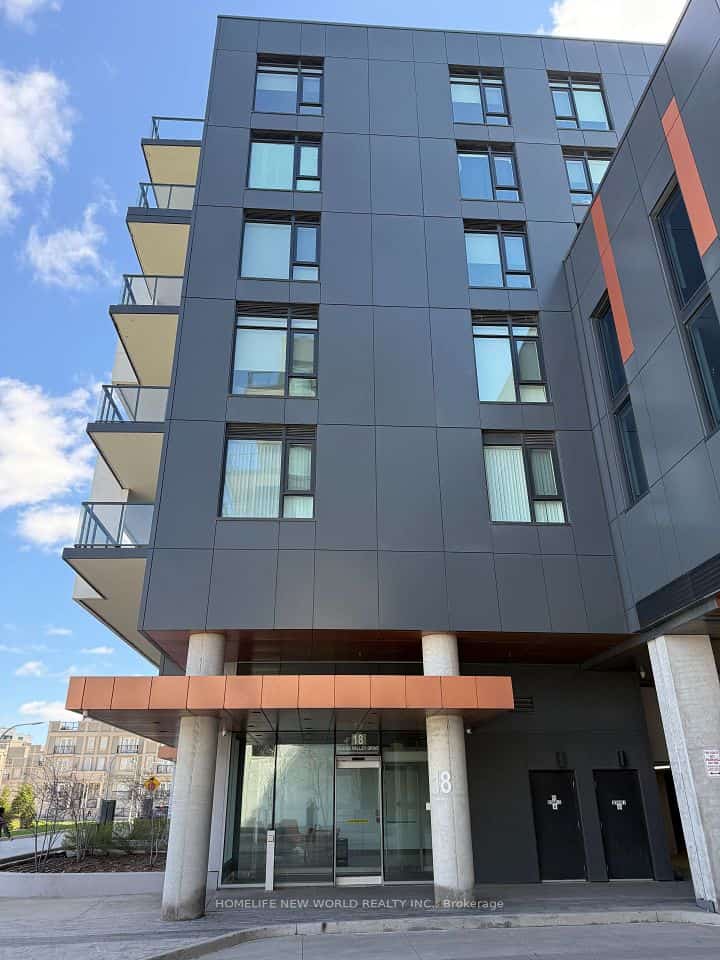18 Rouge Valley Drive W, Markham