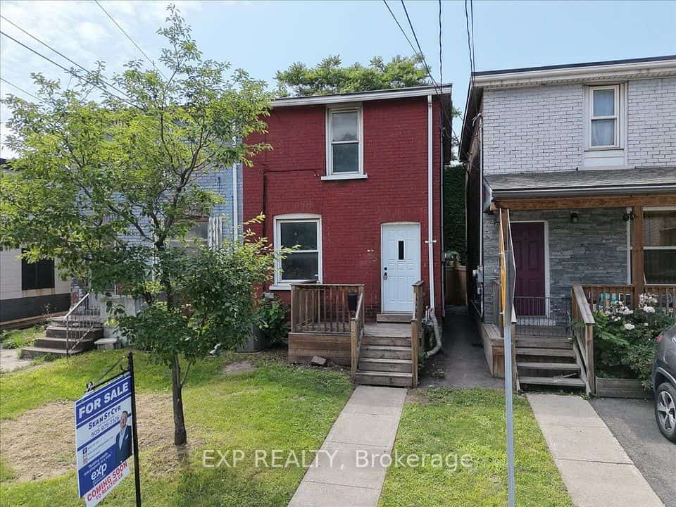 25 Albemarle Street, Hamilton, ON L8L 7G5