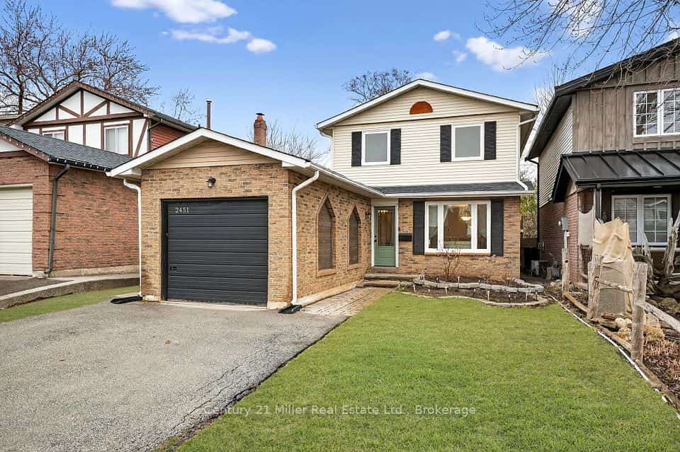 2451 Malcolm Crescent, Burlington, ON L7P 3Y7