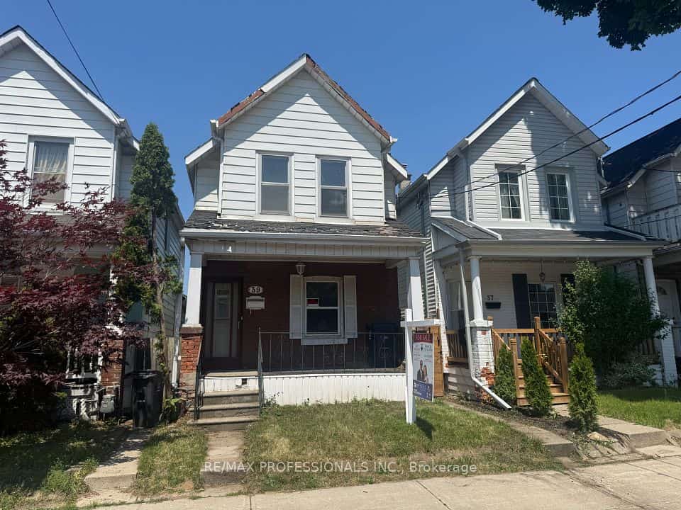 39 Holley Avenue, Toronto, ON M9N 2C4