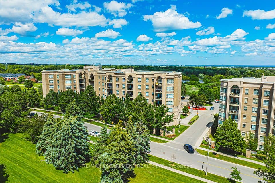 2075 Amherst Heights Drive, Burlington