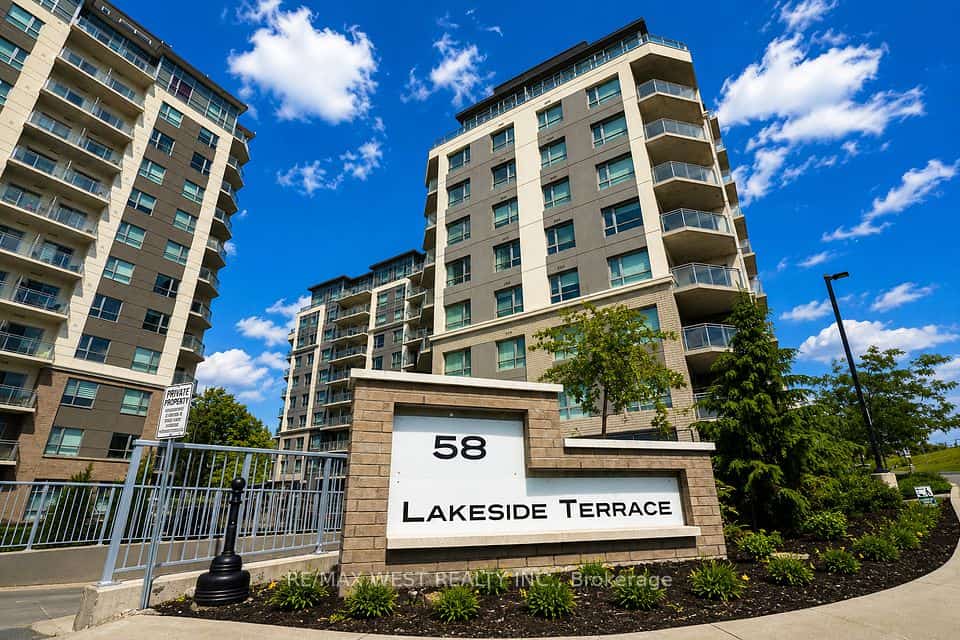 58 Lakeside Terrace #216, Barrie, ON L4M 0L5