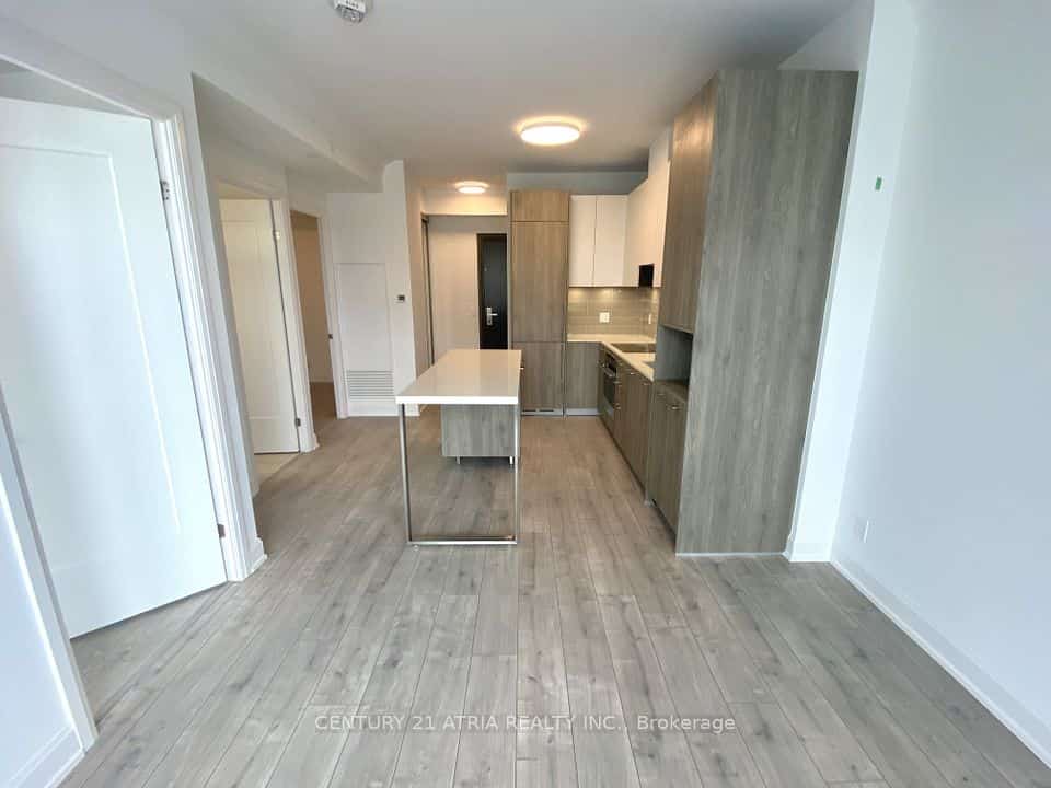 38 Water walk Drive #211, Markham, ON L3R 6M8