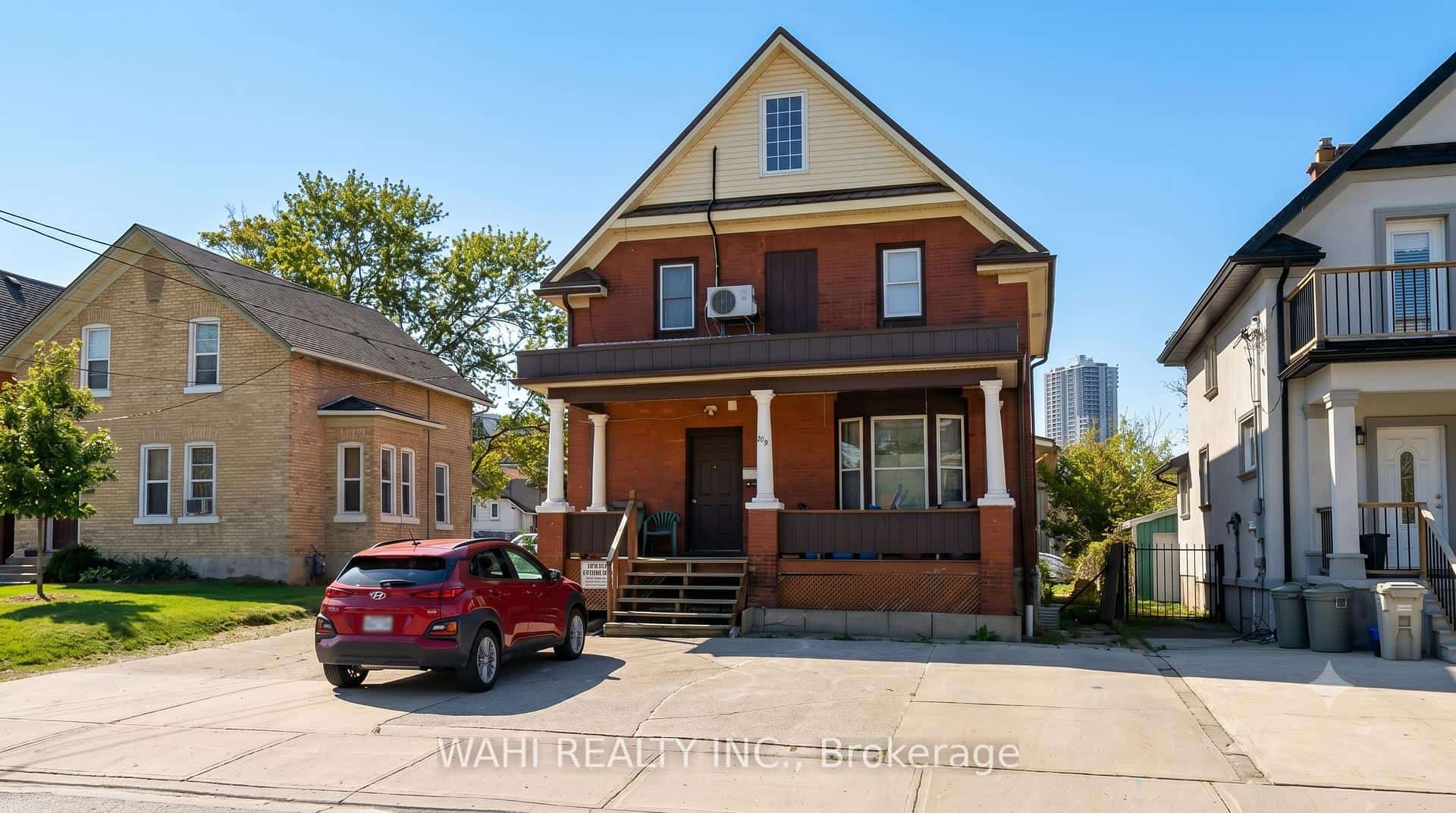 209 Breithaupt Street, Waterloo, ON N2H 5H3