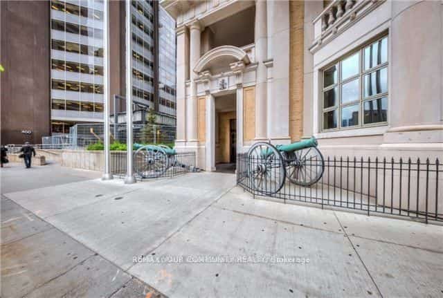 426 University Avenue #3608, Toronto, ON M5G 1S9