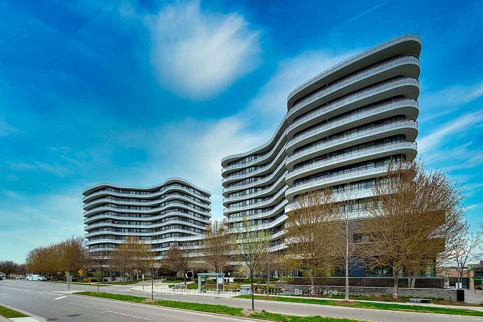 99 The Donway W #222, Toronto, ON M3C 0N8