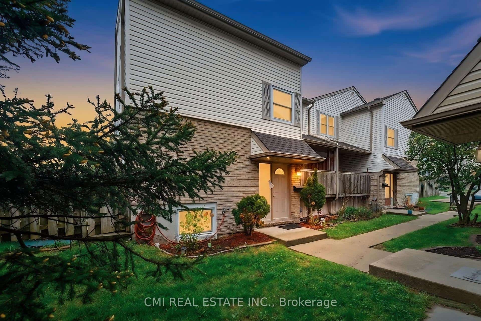 1300 Upper Ottawa Street #44, Hamilton, ON L8W 1M8