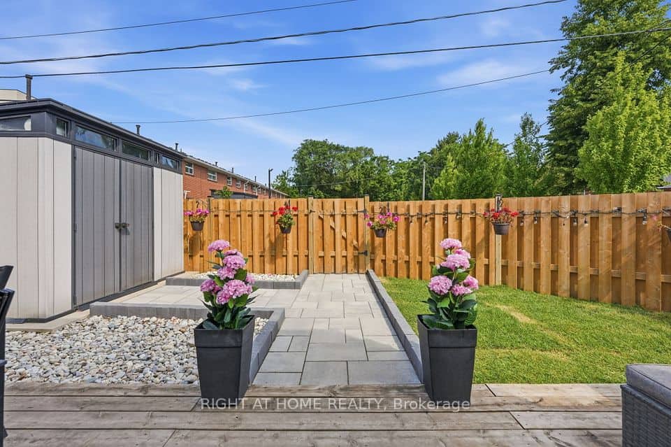475 Claridge Road, Burlington