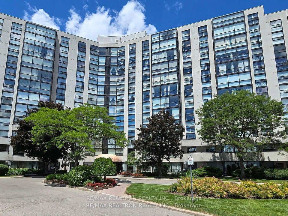 40 Harding Boulevard W, Richmond Hill