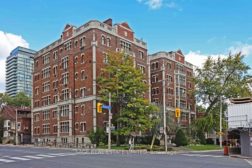 150 Balmoral Avenue #304, Toronto, ON M4V 1J4