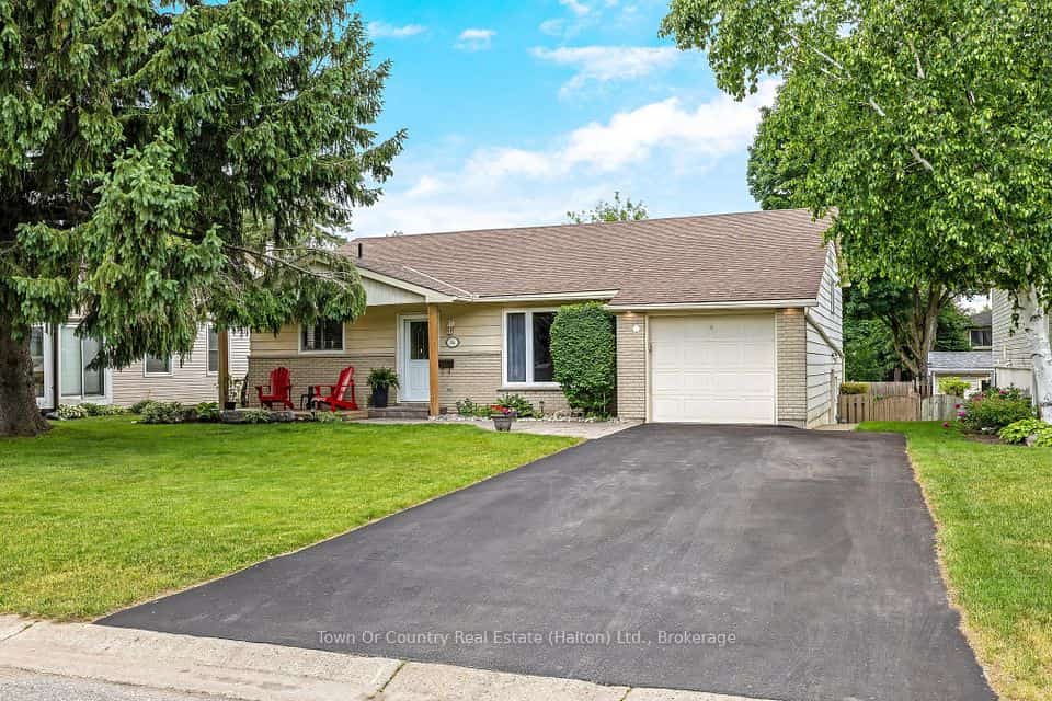 14 Rosemary Road, Halton Hills, ON L7J 1E8