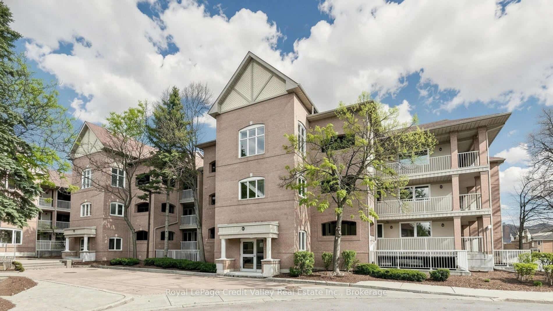 55 Bristol Road E #79, Mississauga, ON L4Z 3N9
