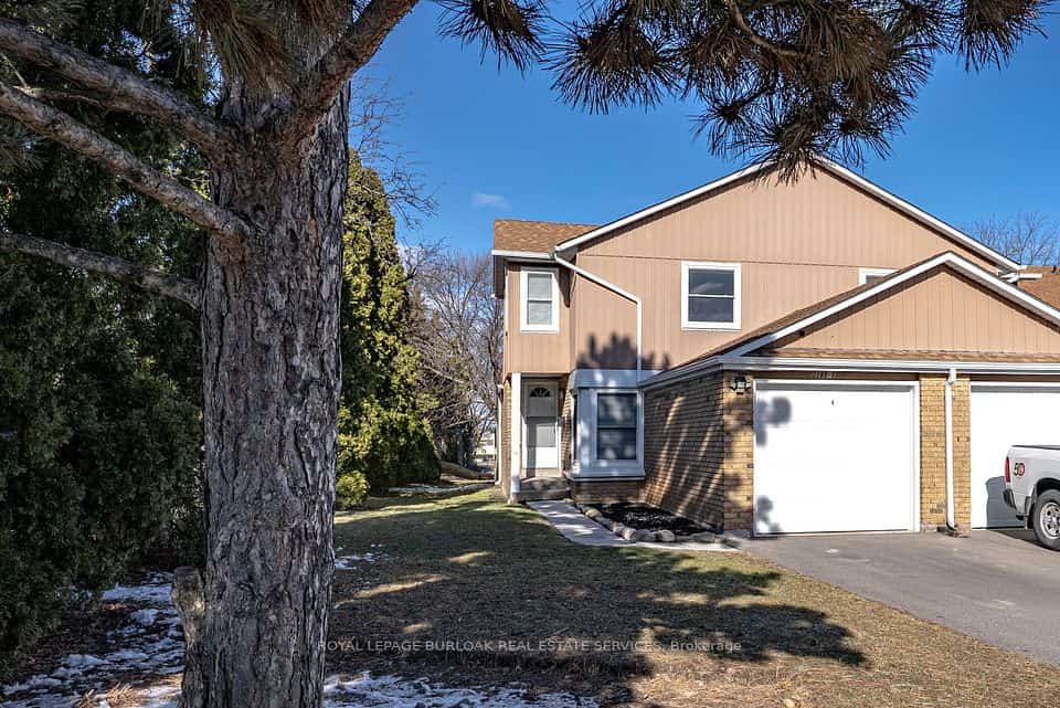 2185 Fairchild Boulevard #1, Burlington, ON L7P 3P6