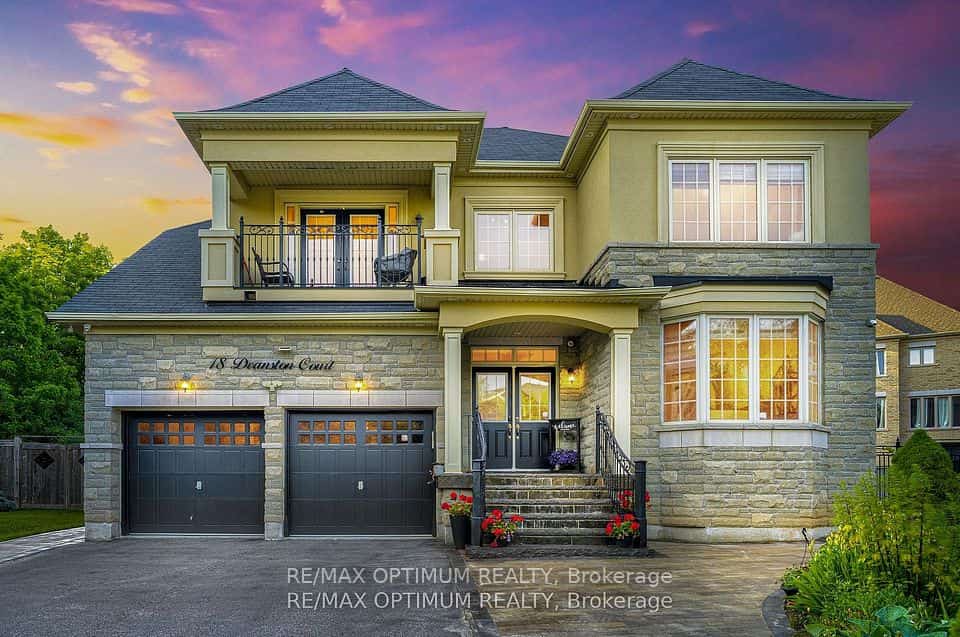 18 Deanston Court, Brampton, ON L6X 2Z7