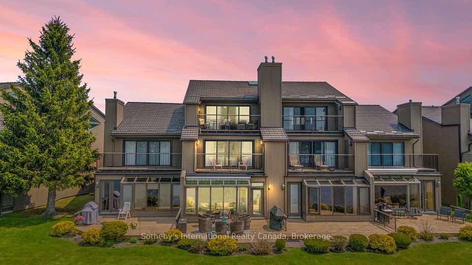 8 Beck Boulevard #10, Penetanguishene, ON L9M 1C3