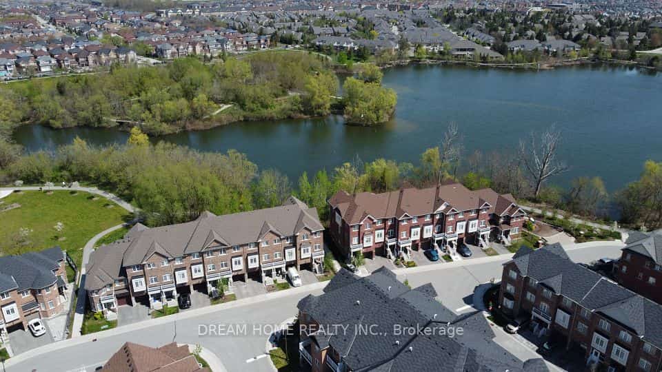 46 Roy Grove Way, Markham, ON L6E 0T6