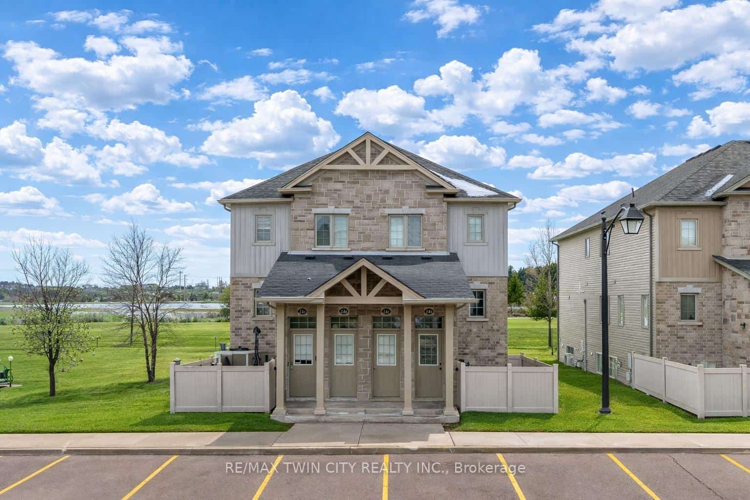 388 Old Huron Road #24D, Kitchener, ON N2R 0J5