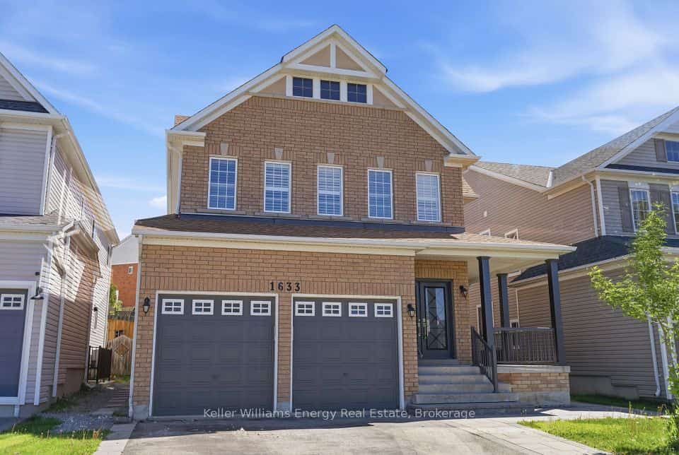 1633 Grandview Street N, Oshawa, ON L1K 0A6