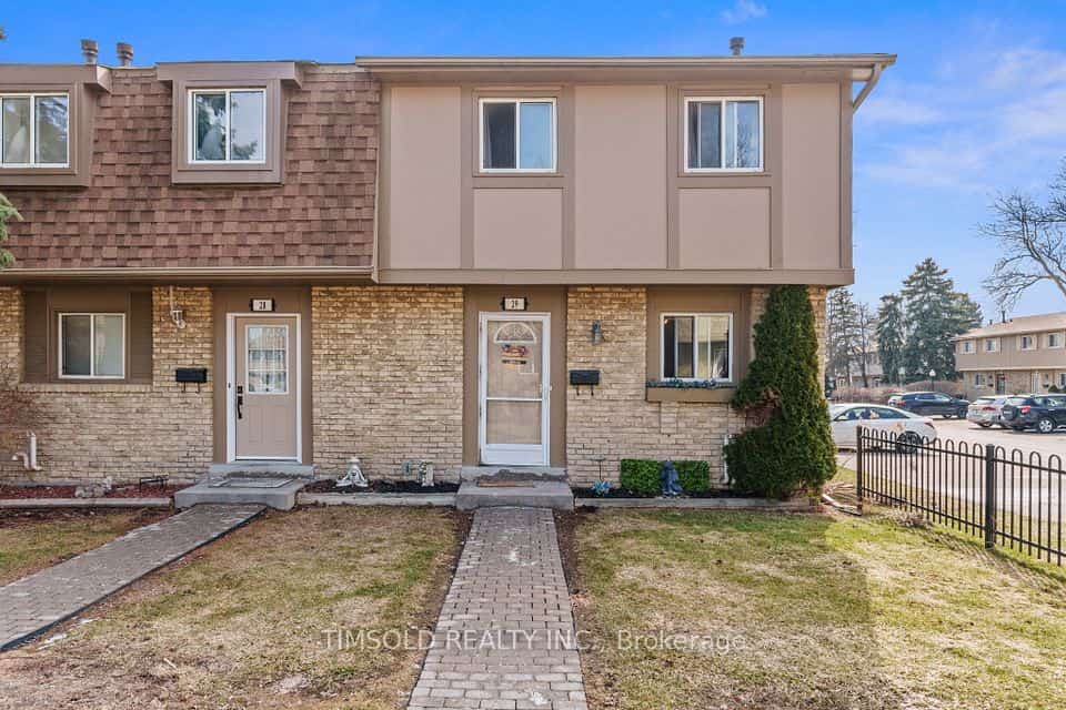 57 Hansen Road N #29, Brampton, ON L6V 3C6