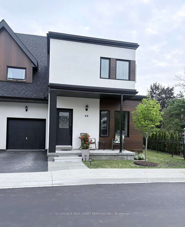 44 Ruby Crescent, Orillia, ON L3V 8M3