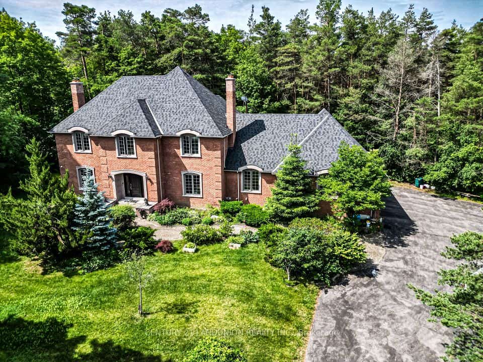 2 Heron Trail, Whitchurch-Stouffville, ON L3Y 4W1