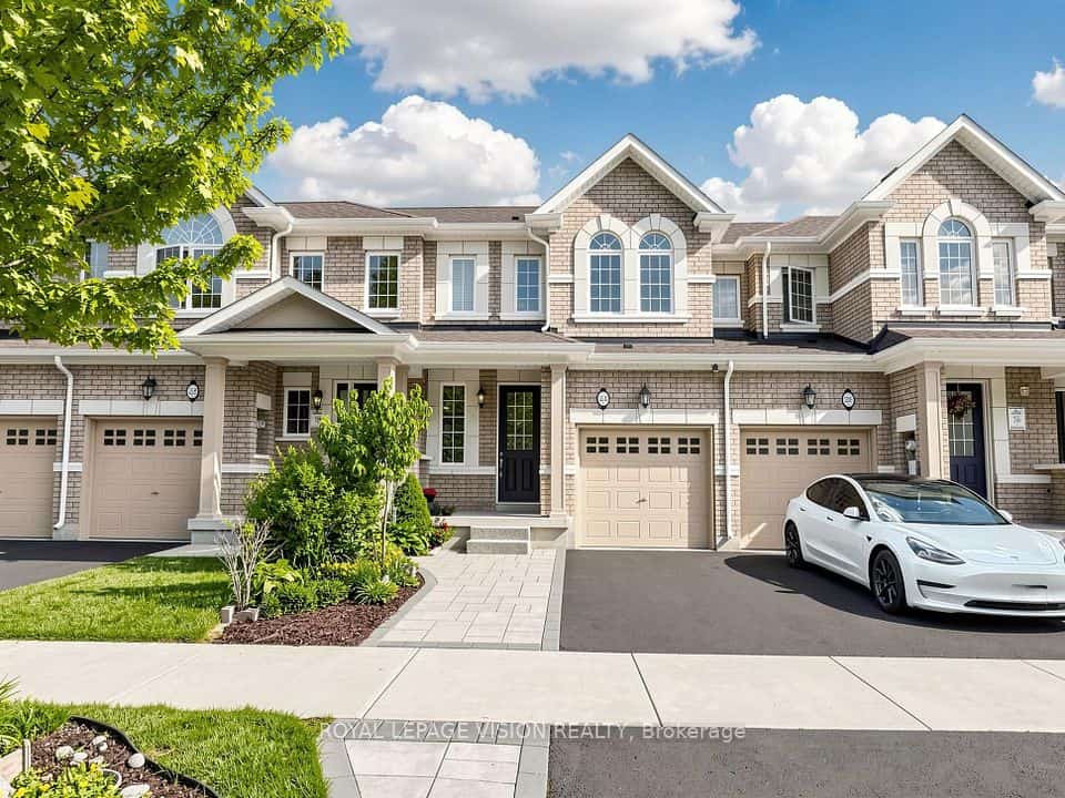 24 Pennycross Crescent, Brampton, ON L7A 4M1