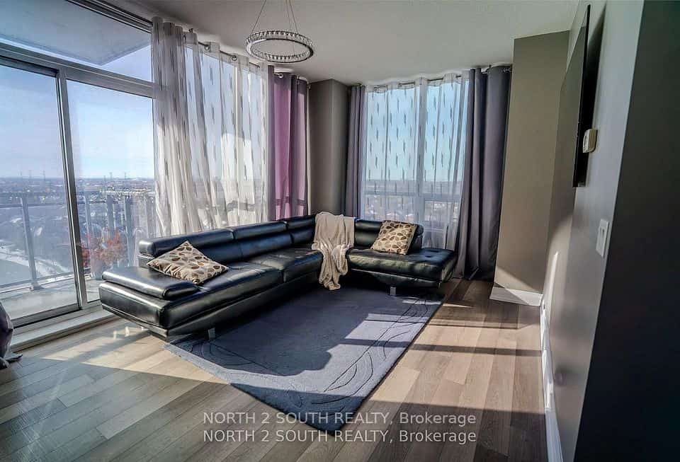 85 North Park Road #1012, Vaughan, ON L4J 0H9