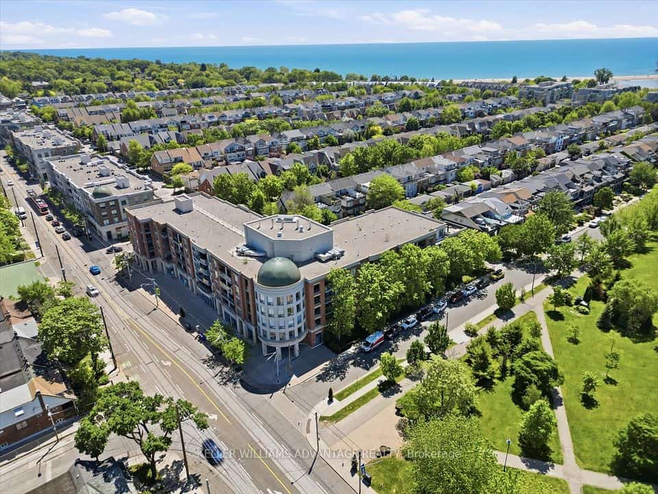 The Beach Condominiums Ⅳ, Toronto