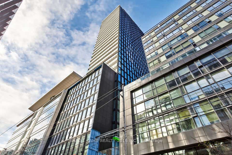 284 King Street E #808, Toronto, ON M5A 1K4