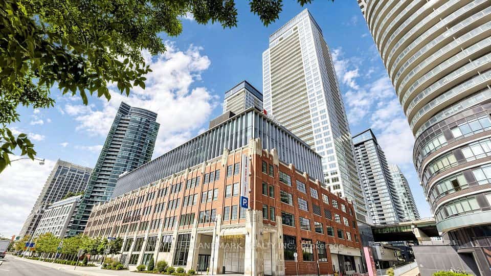 17 Bathurst Street #806, Toronto, ON M5V 0N1